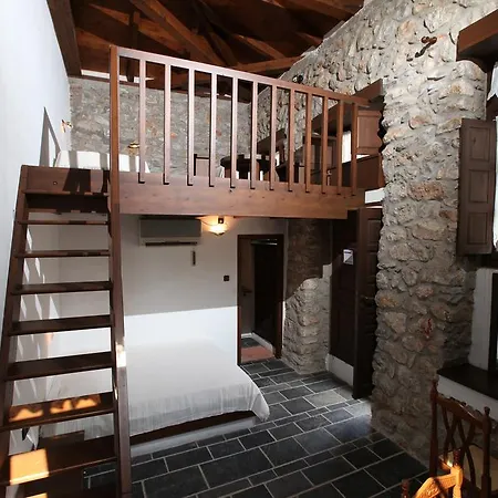 Aparthotel Arhondiko 3*